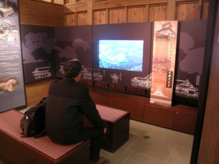内部では、仙台城の発掘などの映像を上映しています