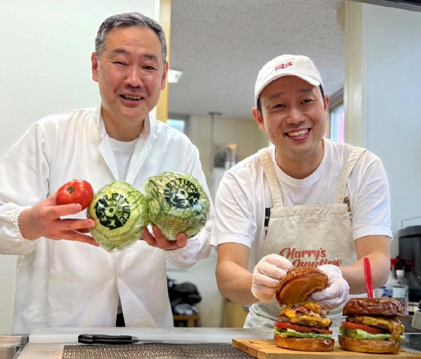 築地100年バーガー爆誕jpg