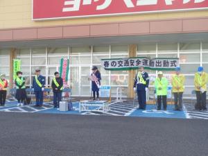 作文を朗読する様子1