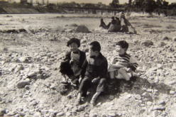 昭和35年ごろの広瀬川河川敷の写真