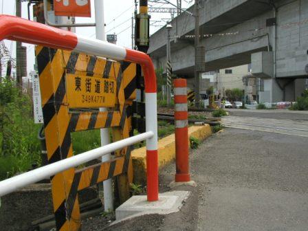 東街道踏み切りの概観写真