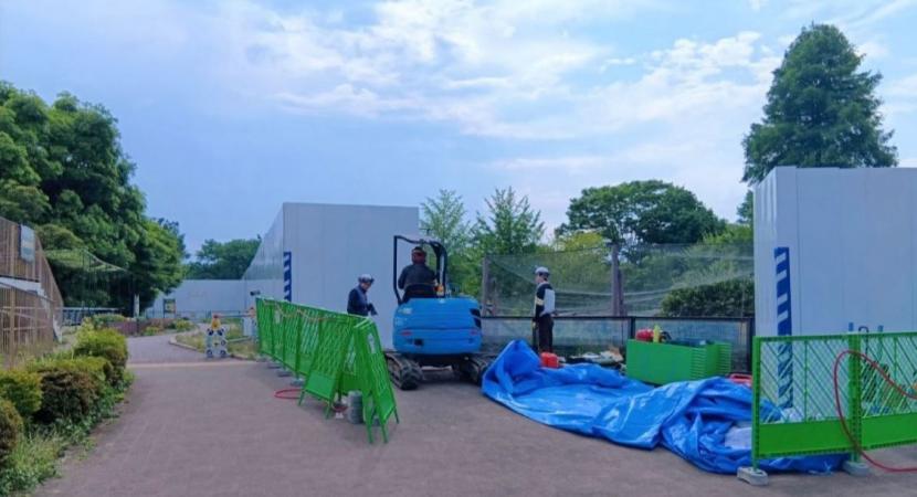 フェンスで囲まれている旧ガン生態園